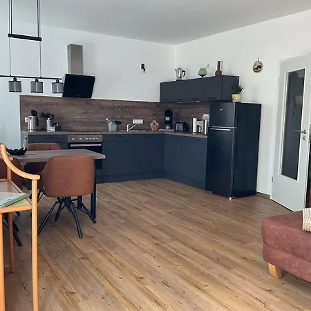 Ferienwohung Zur Flatterulme 2 *