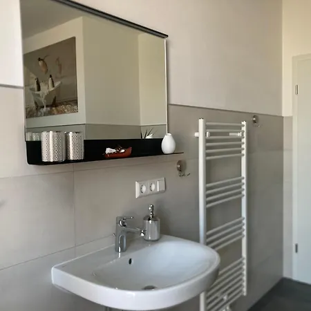 Ferienwohung Zur Flatterulme 2 Апартаменты *