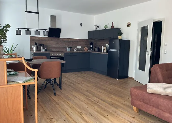 Ferienwohung Zur Flatterulme 2 *